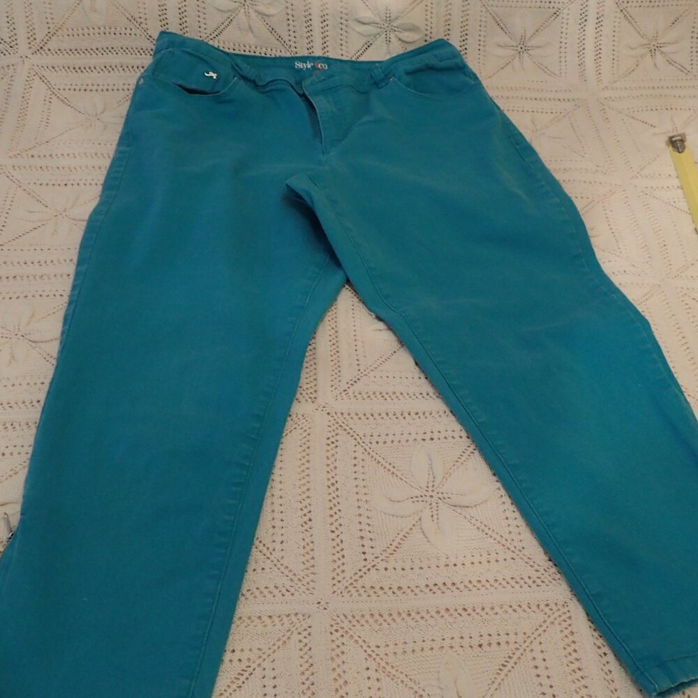 Women's Embellished Teal Crop Pants
